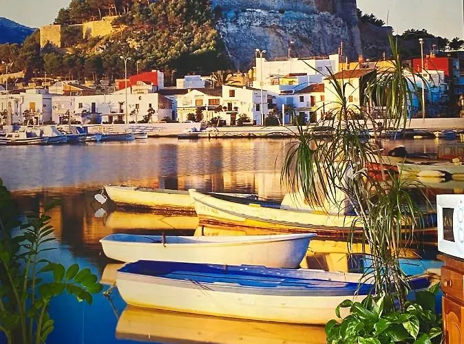 L'anfora دينايا